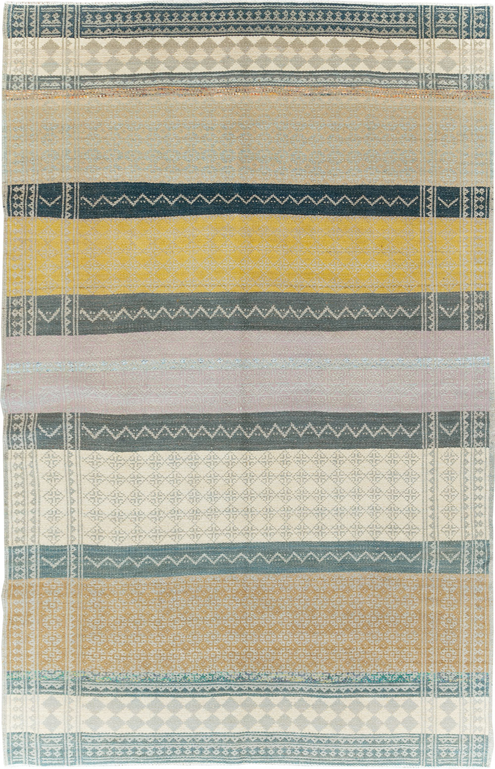 Contemporary Persian Flatweave Kilim Small Room Size Rug, No.29456 - Galerie Shabab