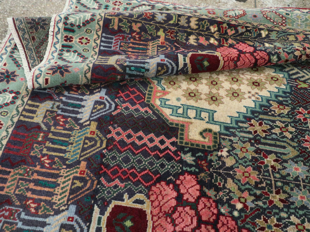 Vintage Persian Kurd Accent Rug, No.29457 - Galerie Shabab