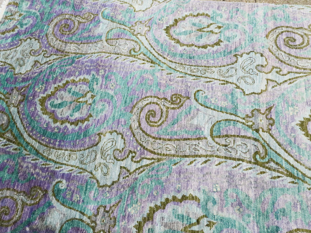 Contemporary Turkish Peacock Inspired Room Size Carpet, No.29461 - Galerie Shabab