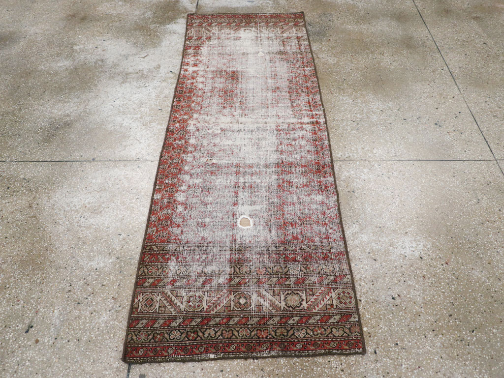 Antique Distressed Persian Malayer Rug, No.29462 - Galerie Shabab