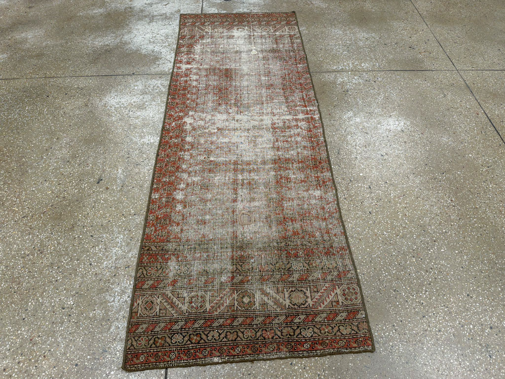 Antique Distressed Persian Malayer Rug, No.29462 - Galerie Shabab