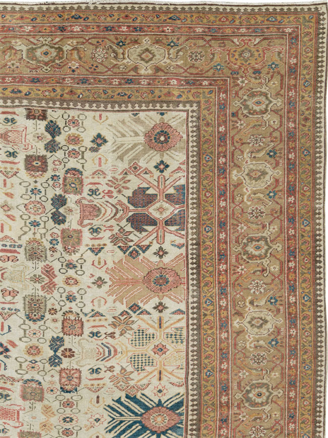 Antique Persian Mahal Oversize Carpet, No.29469 - Galerie Shabab