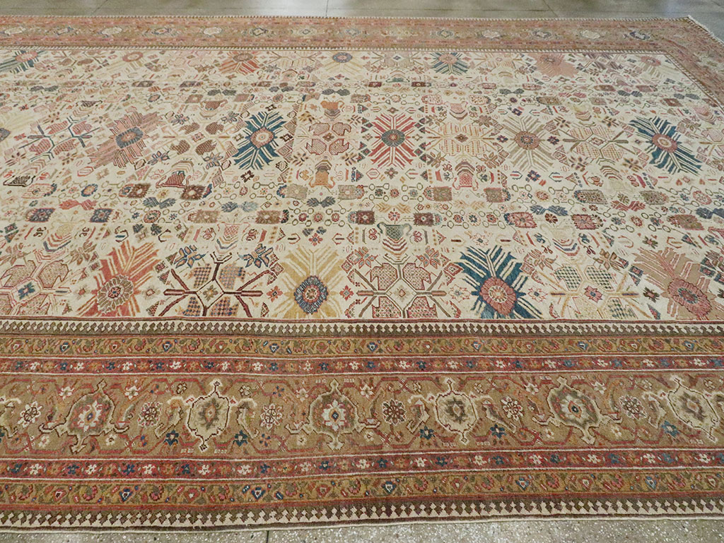 Antique Persian Mahal Oversize Carpet, No.29469 - Galerie Shabab