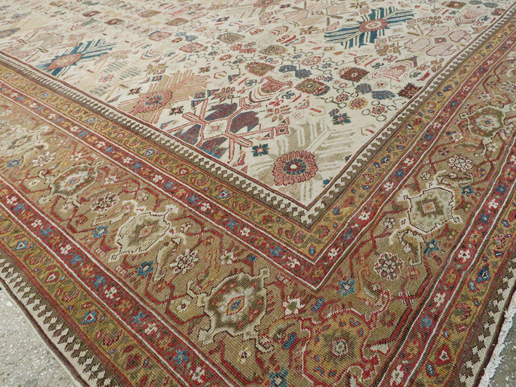 Antique Persian Mahal Oversize Carpet, No.29469 - Galerie Shabab