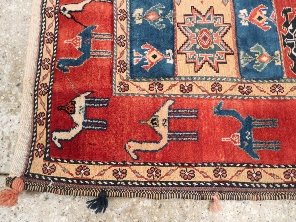 Persian Shiraz Rug, No.29477 - Galerie Shabab