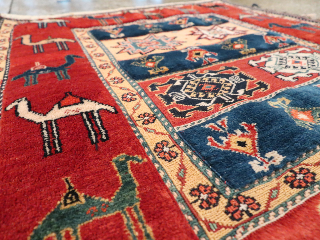 Persian Shiraz Rug, No.29477 - Galerie Shabab