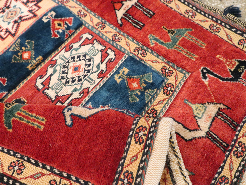 Persian Shiraz Rug, No.29477 - Galerie Shabab