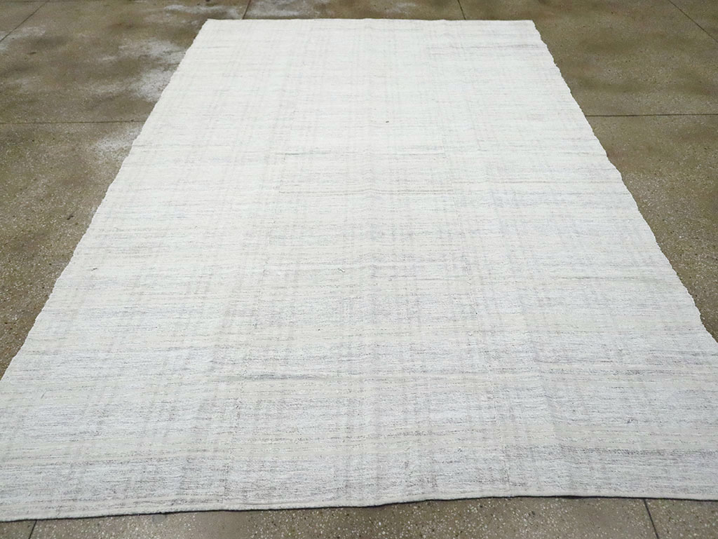Vintage Turkish Flatweave Kilim Accent Rug, No.29483 - Galerie Shabab