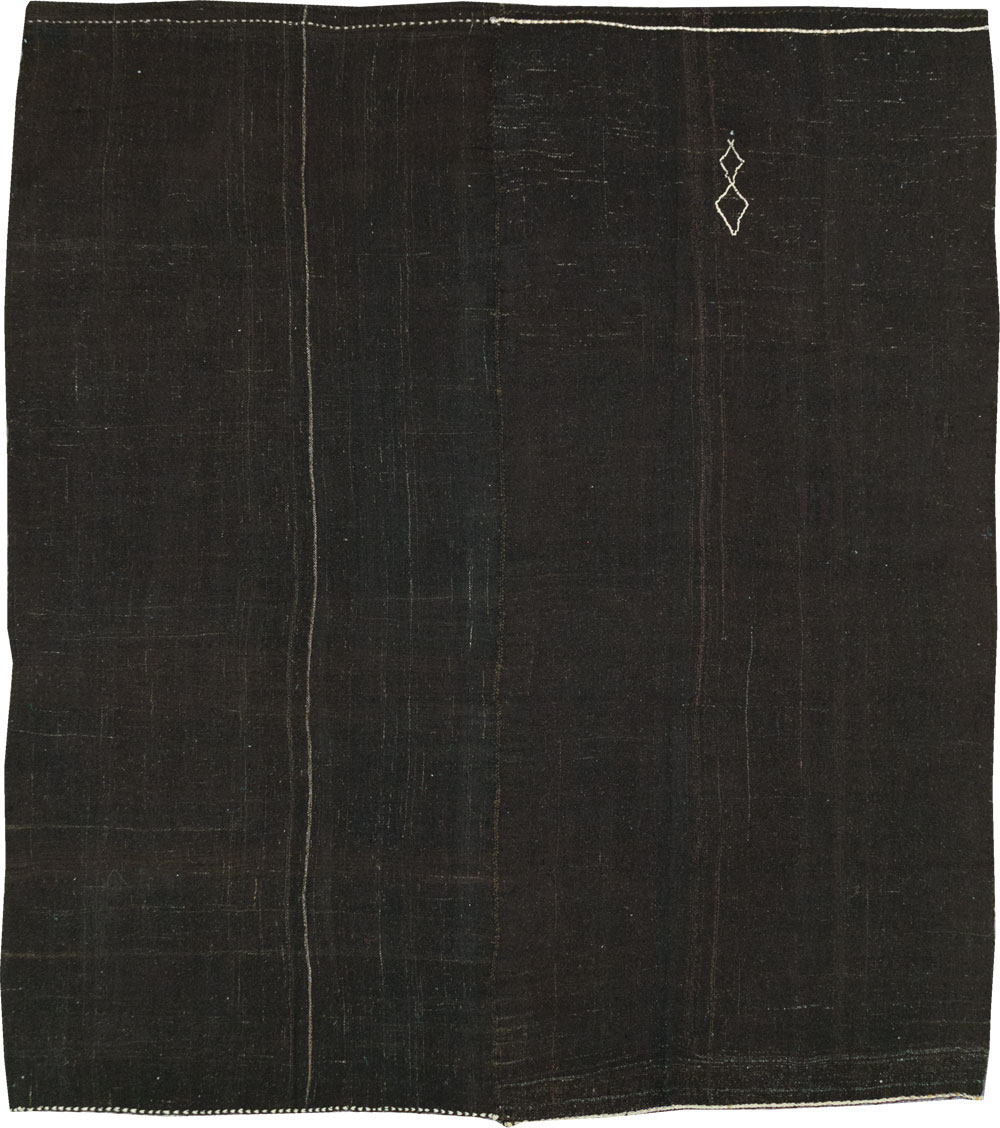 Vintage Turkish Flatweave Kilim Square Room Size Carpet, No.29485 - Galerie Shabab