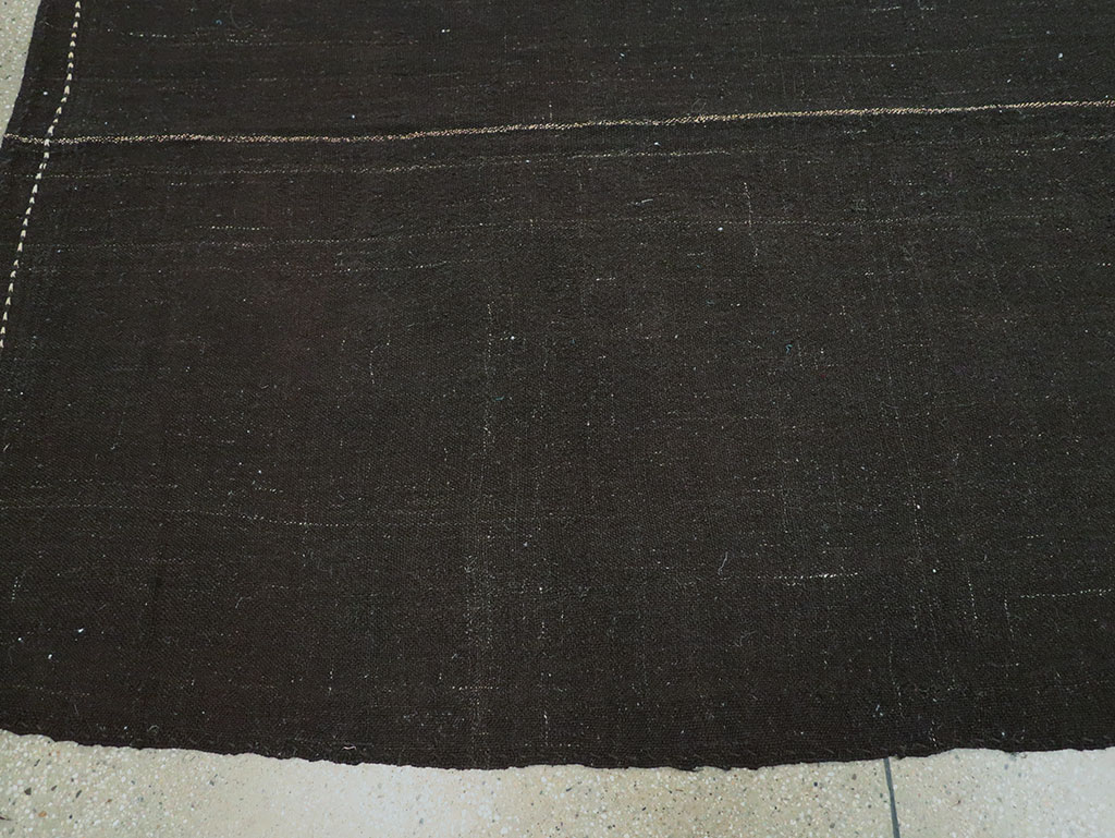 Vintage Turkish Flatweave Kilim Square Room Size Carpet, No.29485 - Galerie Shabab