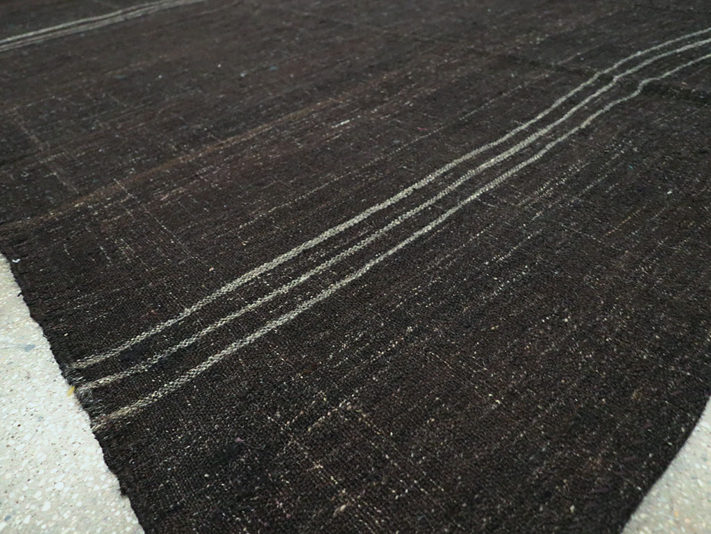 Vintage Turkish Flatweave Kilim Square Room Size Carpet, No.29486 - Galerie Shabab