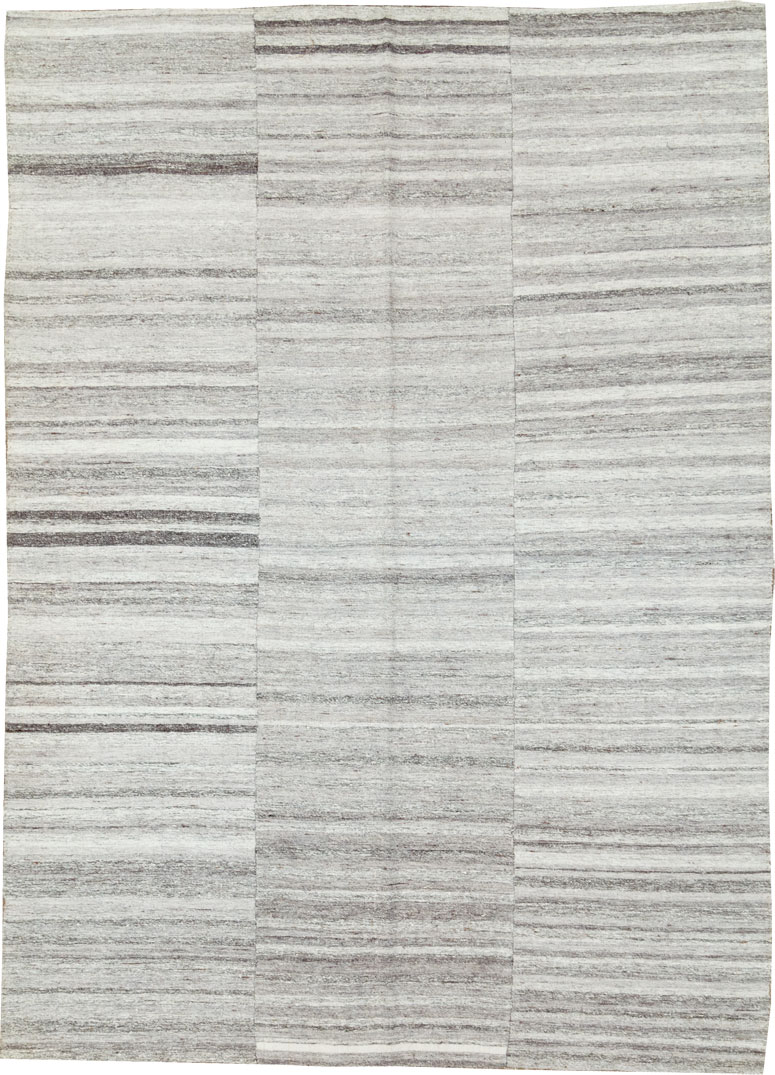 Vintage Turkish Flatweave Kilim Accent Rug, No.29488 - Galerie Shabab