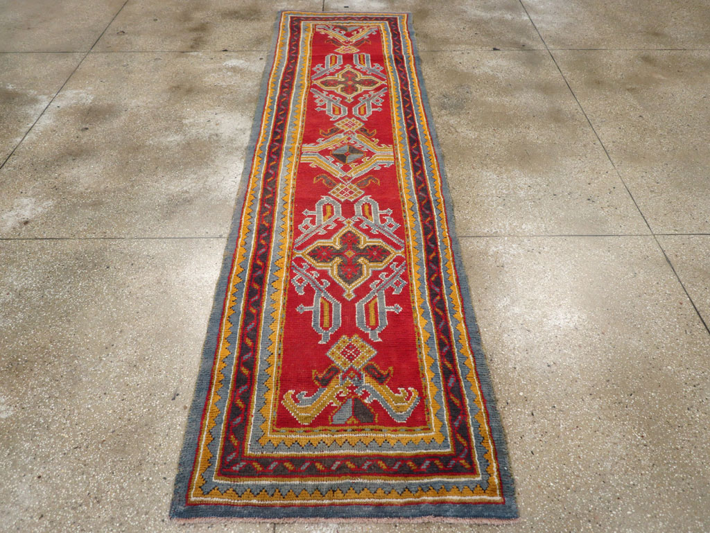 Antique Turkish Oushak Runner, No.29494 - Galerie Shabab
