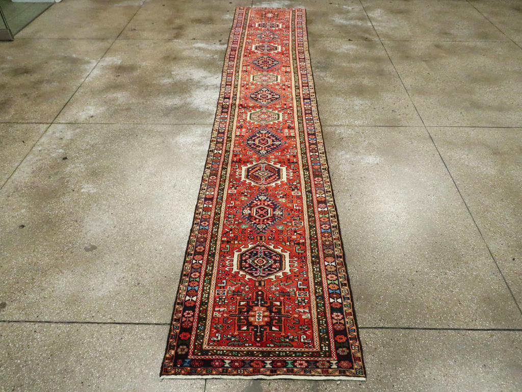 Vintage Persian Karajeh Long Runner, No.29498 - Galerie Shabab