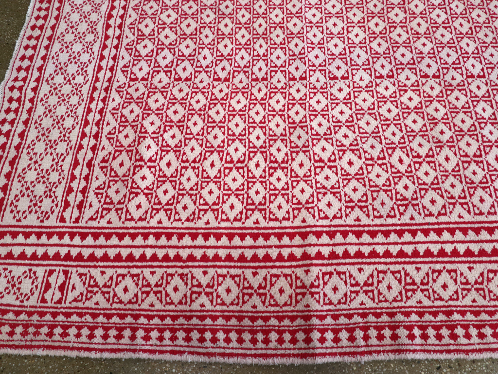 Vintage Persian Flatweave Kilim Room Size Carpet, No.29502 - Galerie Shabab