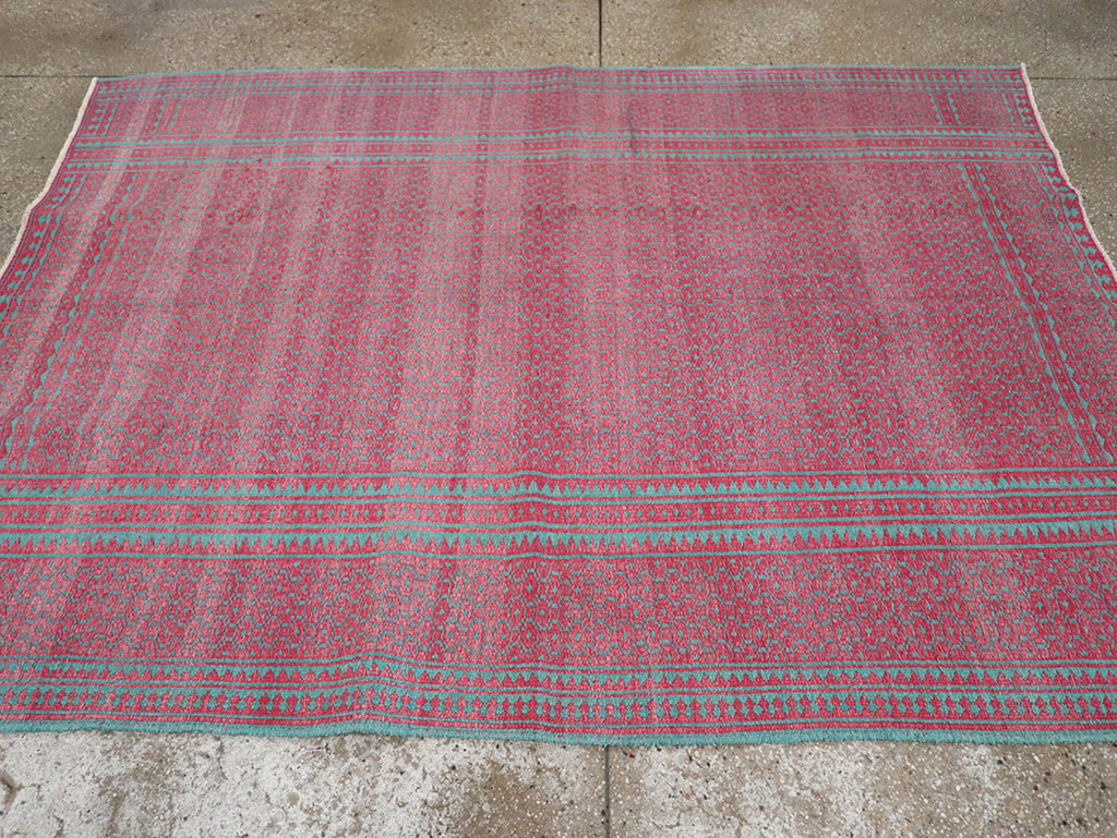 Vintage Persian Flatweave Kilim Accent Rug, No.29504 - Galerie Shabab