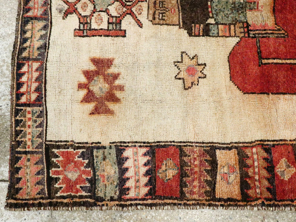 Vintage Persian Pictorial Bakhtiari Rug, No.29508 - Galerie Shabab