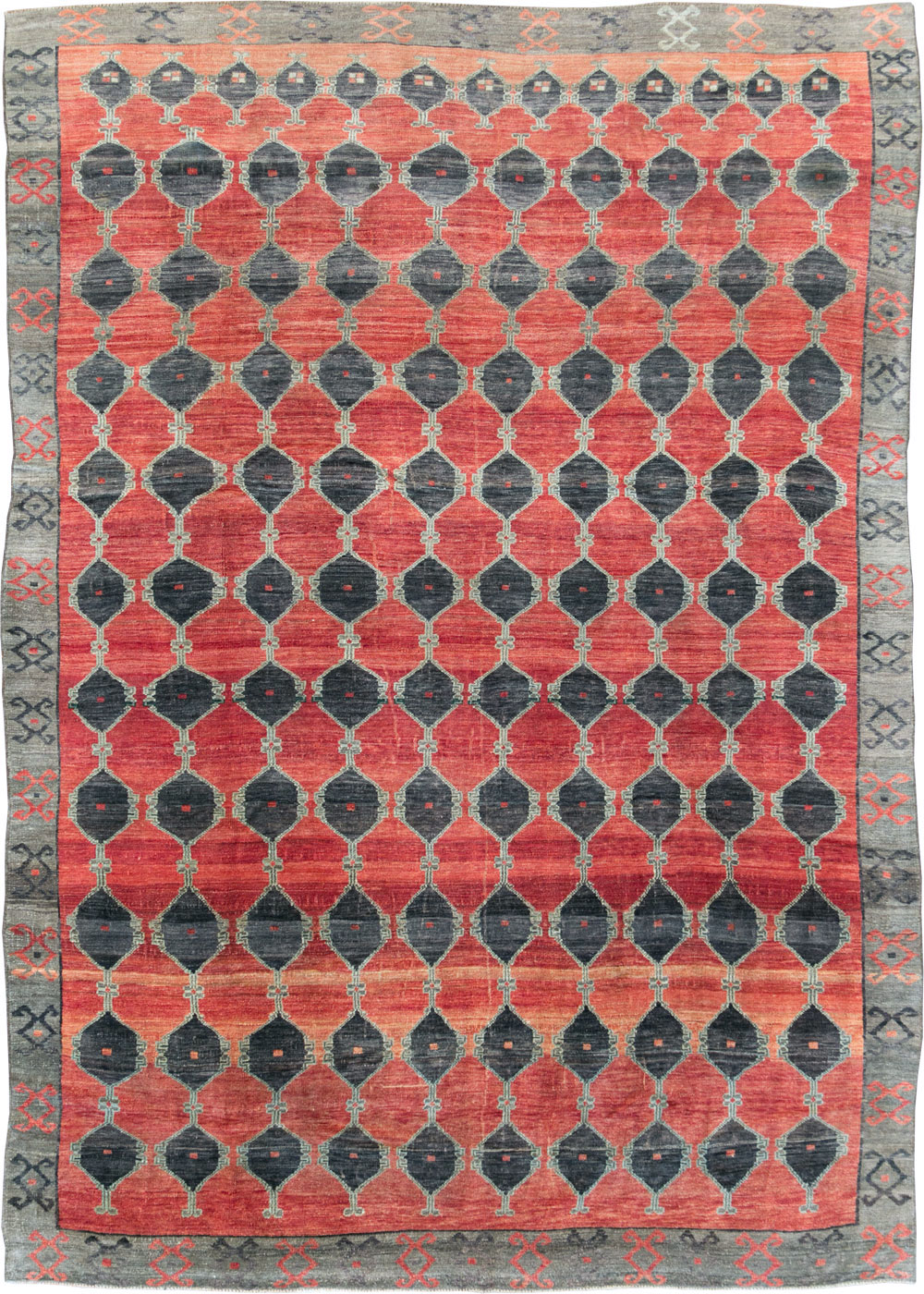 Vintage Anatolian Room Size Carpet, No.29509 - Galerie Shabab