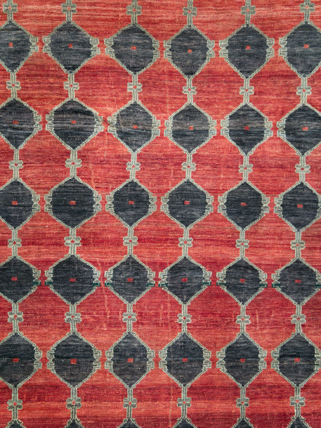 Vintage Anatolian Room Size Carpet, No.29509 - Galerie Shabab
