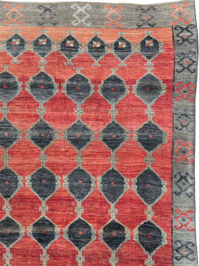 Vintage Anatolian Room Size Carpet, No.29509 - Galerie Shabab