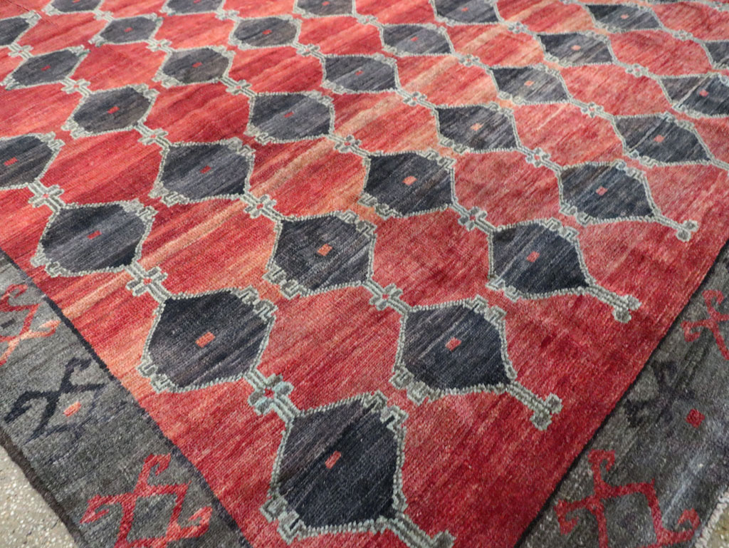 Vintage Anatolian Room Size Carpet, No.29509 - Galerie Shabab