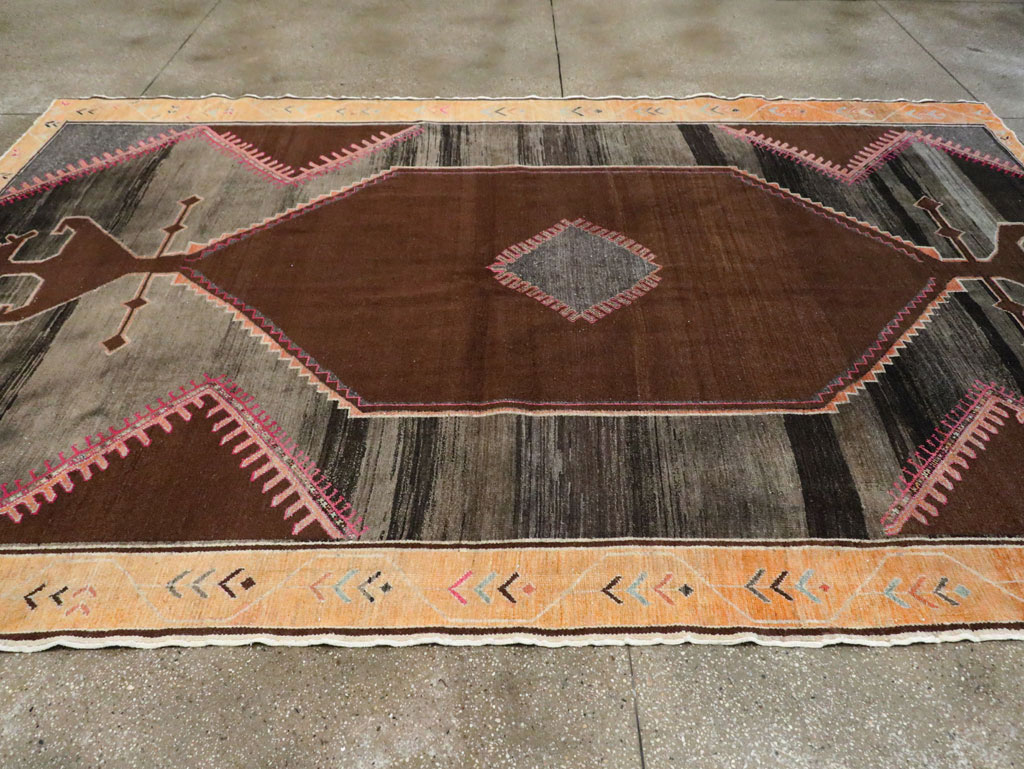 Vintage Room Size Anatolian Carpet, No.29510 - Galerie Shabab