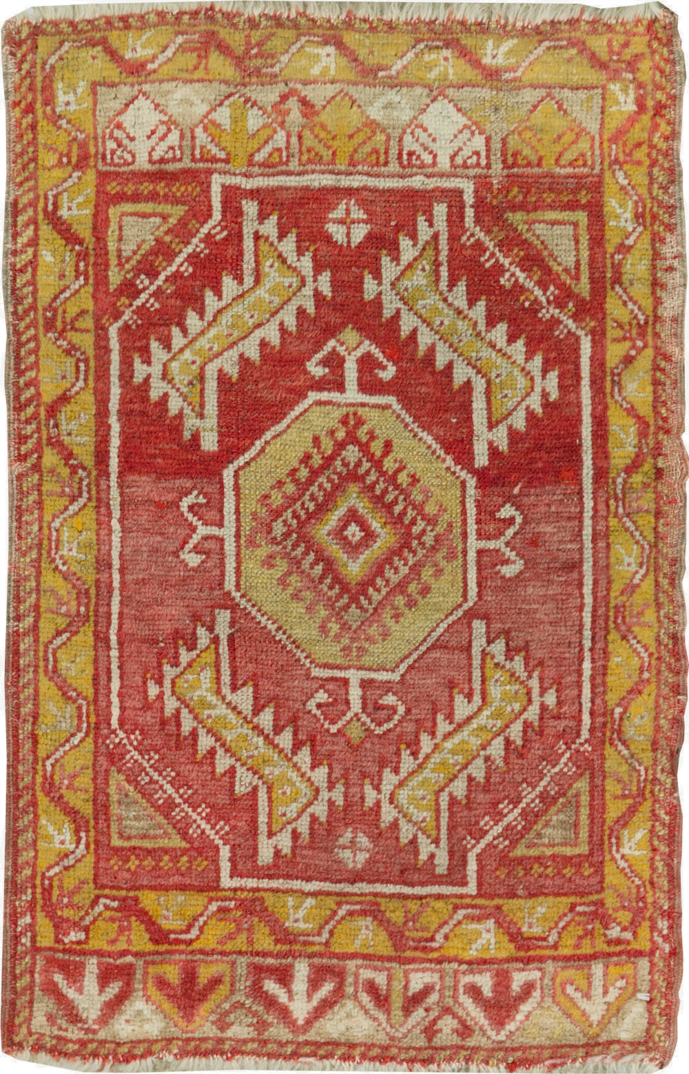 Vintage Turkish Anatolian Throw Rug, No.29512 - Galerie Shabab