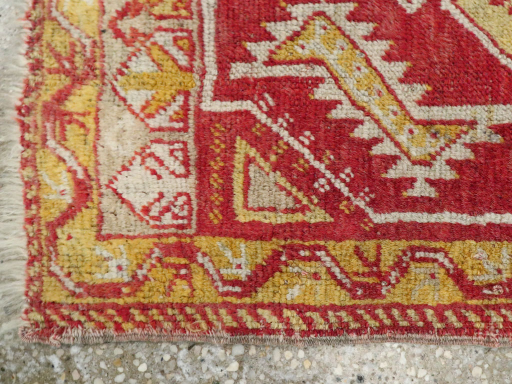 Vintage Turkish Anatolian Throw Rug, No.29512 - Galerie Shabab