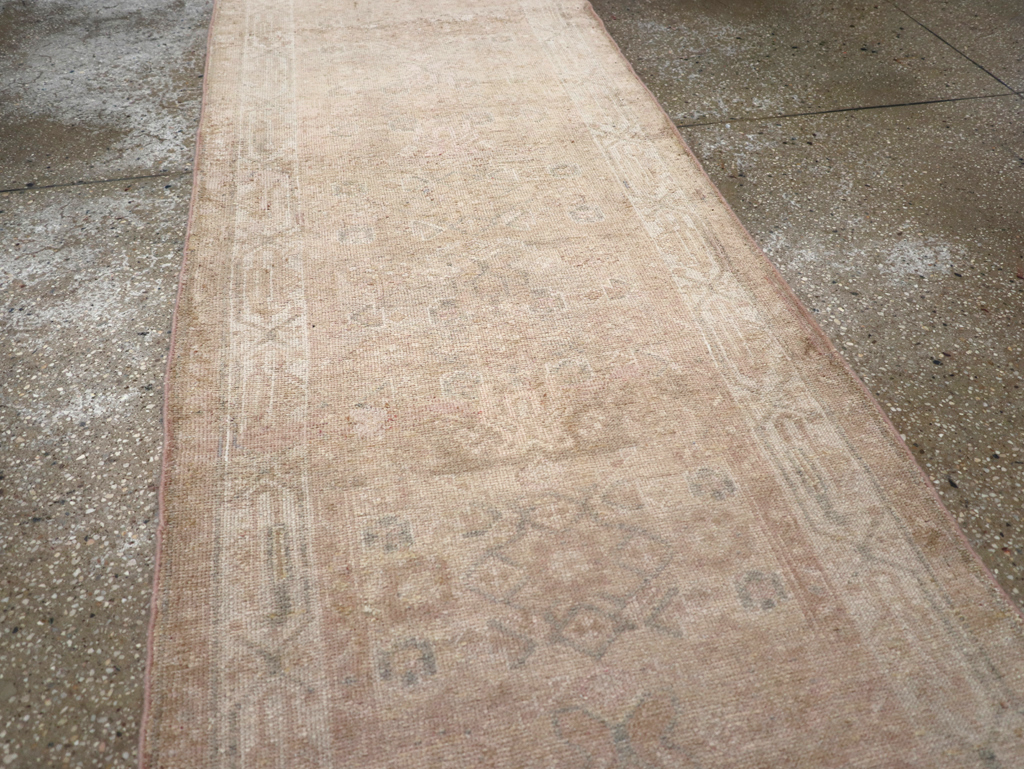 Vintage Persian Malayer Long Runner, No.29514 - Galerie Shabab