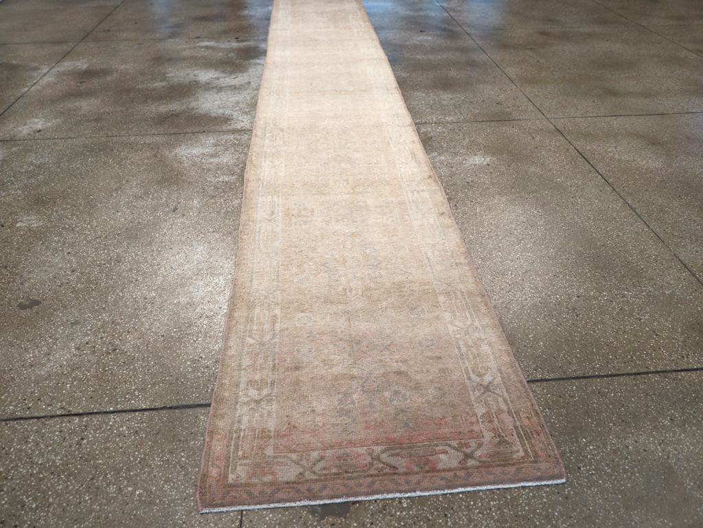 Vintage Persian Malayer Long Runner, No.29514 - Galerie Shabab