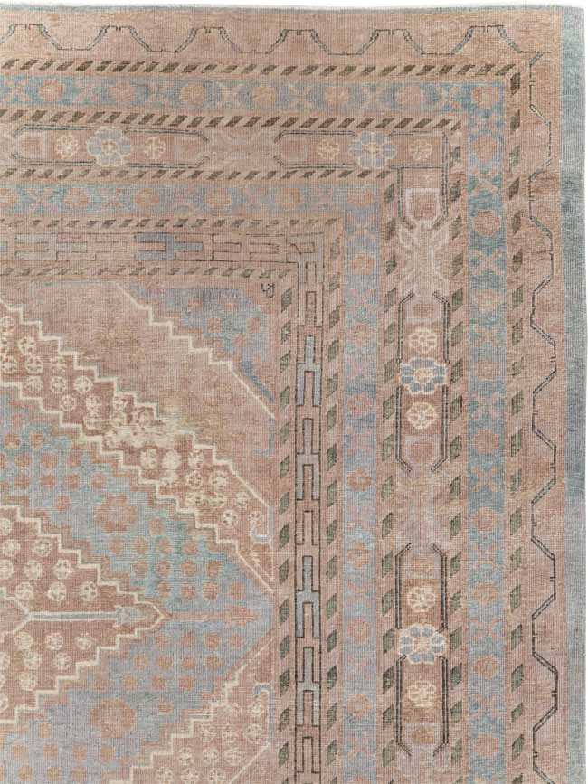 Antique East Turkestan Khotan Room Size Carpet, No.29518 - Galerie Shabab