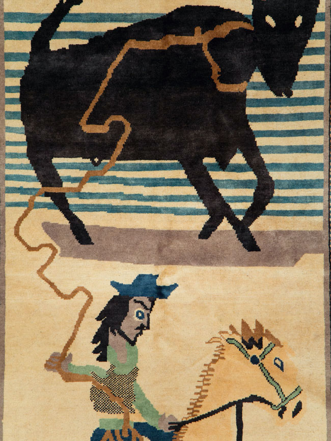 Contemporary Turkish Pictorial Accent Rug, No.29522 - Galerie Shabab