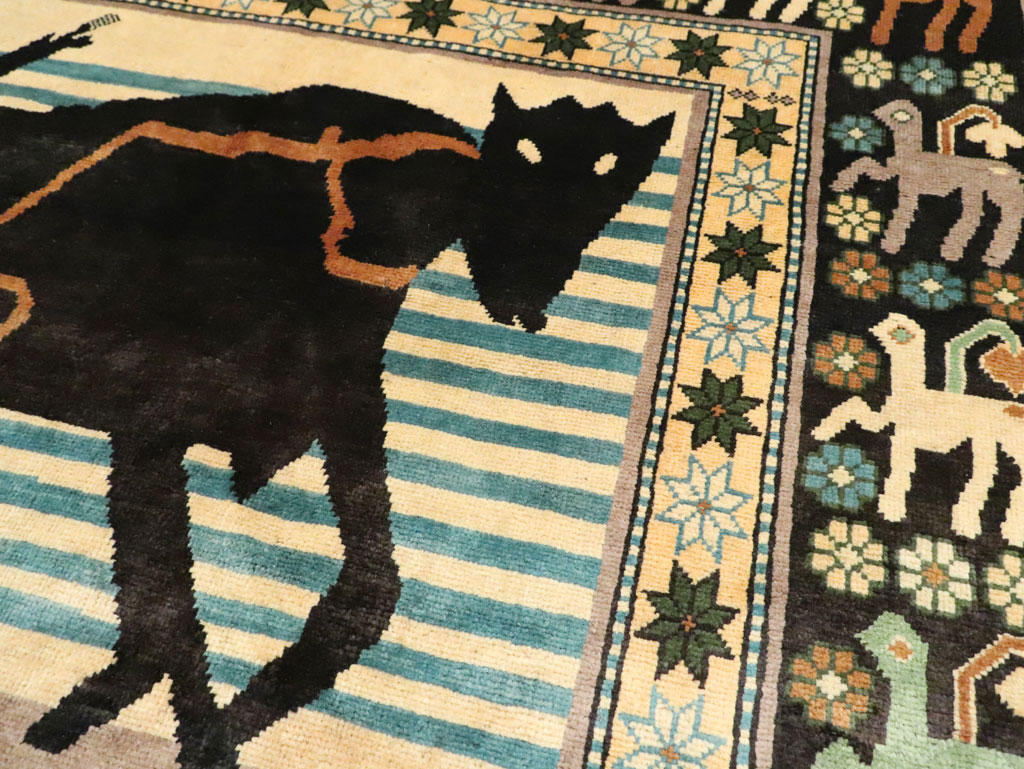 Contemporary Turkish Pictorial Accent Rug, No.29522 - Galerie Shabab