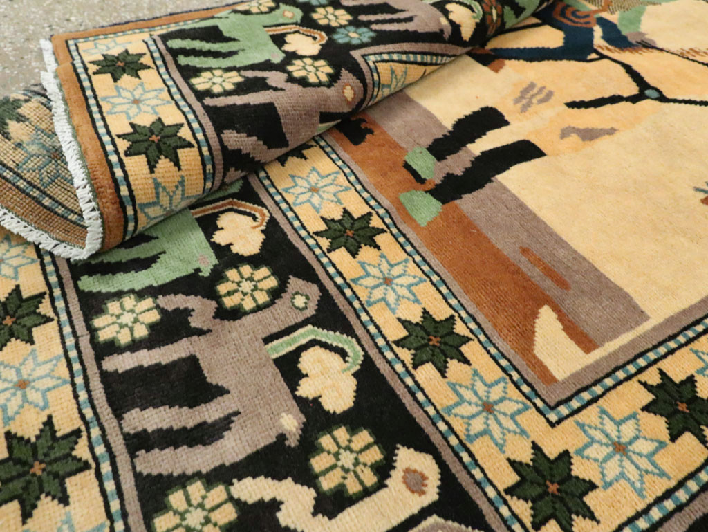 Contemporary Turkish Pictorial Accent Rug, No.29522 - Galerie Shabab