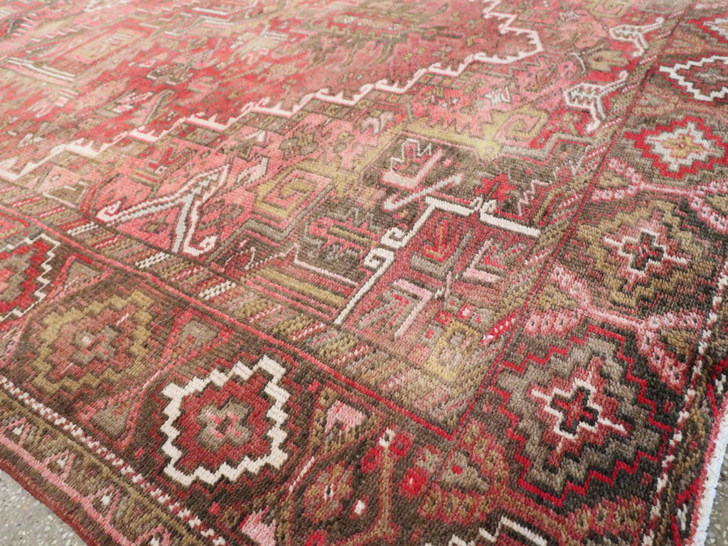 Vintage Persian Heriz Carpet, No.29526 - Galerie Shabab
