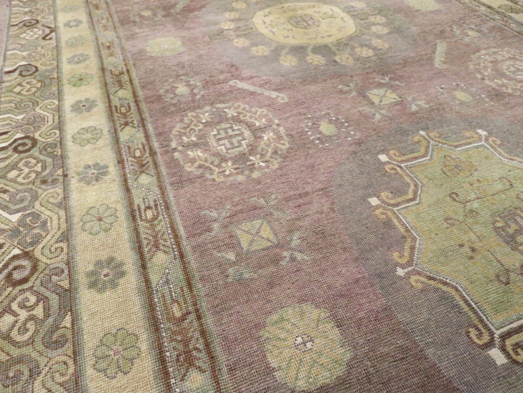 Antique East Turkestan Khotan Gallery Carpet, No.29531 - Galerie Shabab