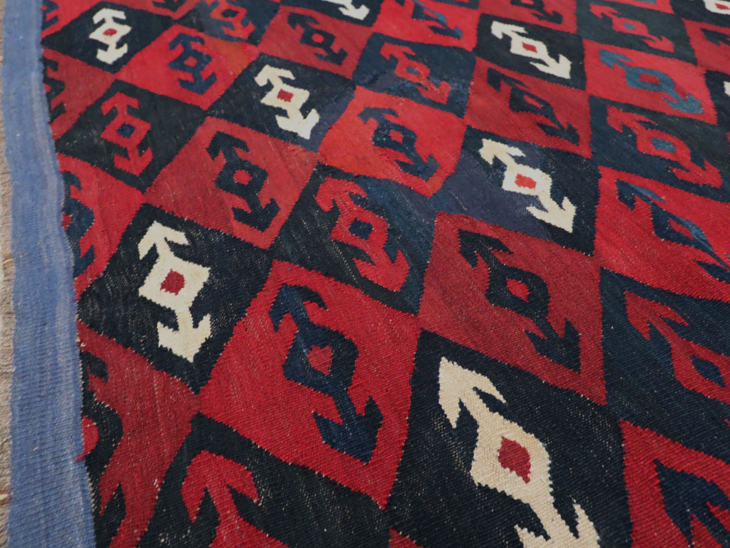 Vintage Persian Flatweave Kilim Room Size Carpet, No.29537 - Galerie Shabab