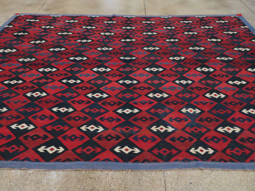 Vintage Persian Flatweave Kilim Room Size Carpet, No.29537 - Galerie Shabab