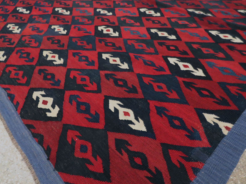 Vintage Persian Flatweave Kilim Room Size Carpet, No.29537 - Galerie Shabab