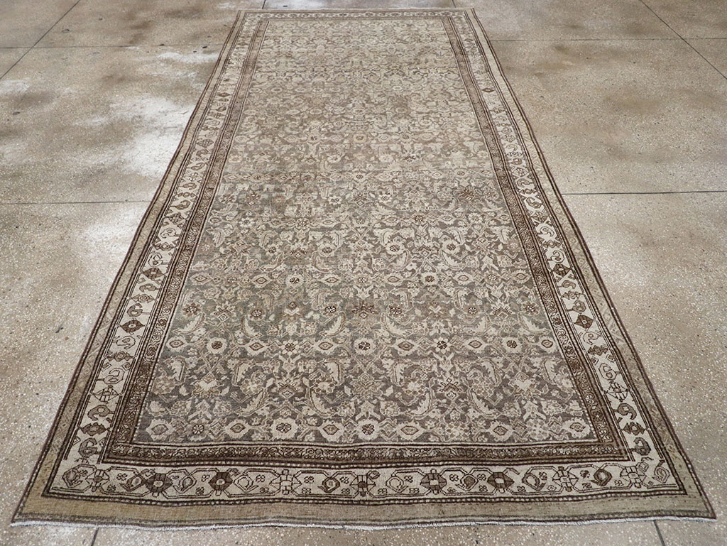 Antique Persian Bidjar Gallery Carpet, No.29564 - Galerie Shabab