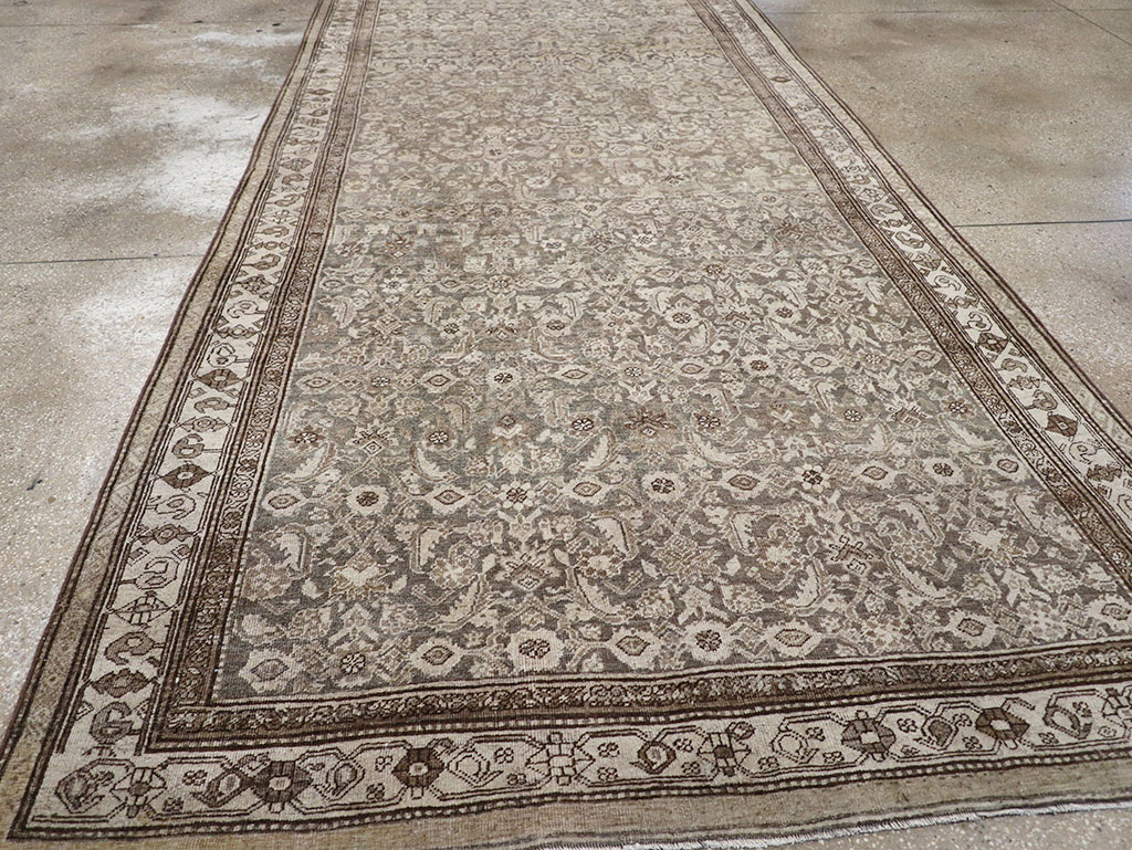 Antique Persian Bidjar Gallery Carpet, No.29564 - Galerie Shabab