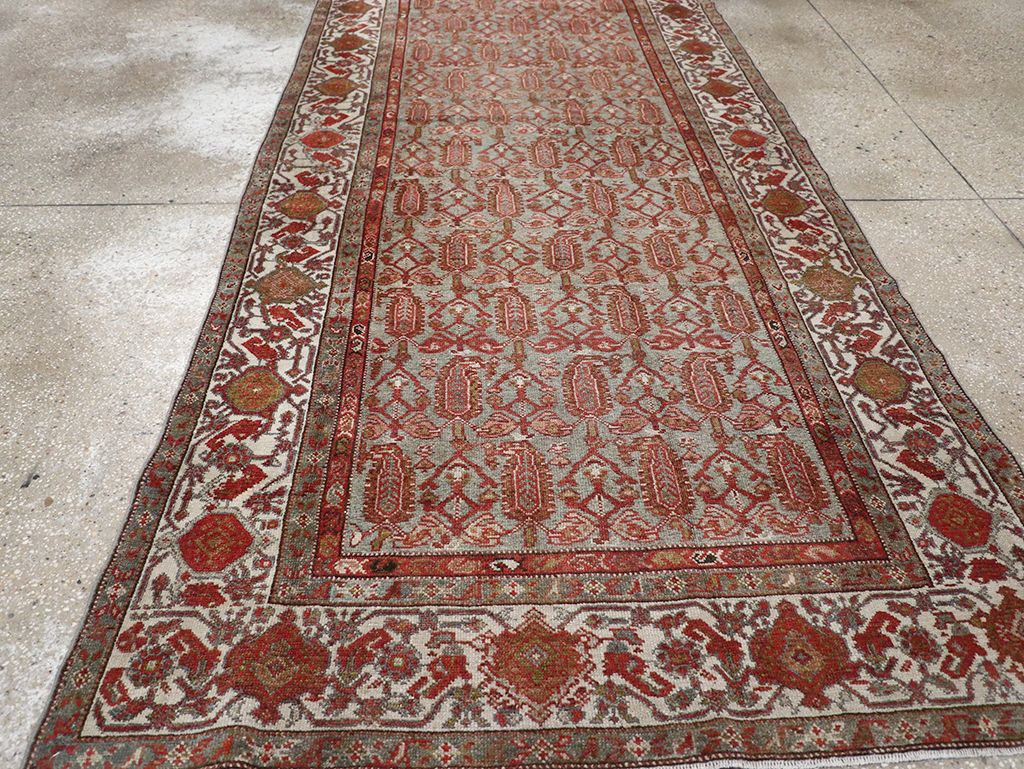 Antique Persian Malayer Gallery Rug, No.29566 - Galerie Shabab