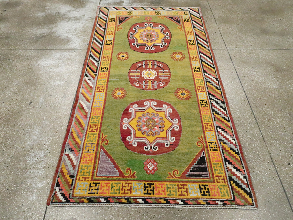 Antique Khotan Rug, No.29567 - Galerie Shabab