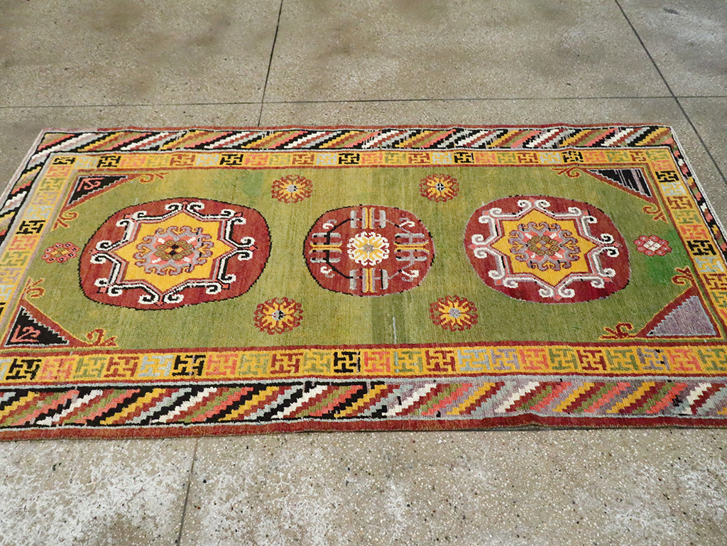 Antique Khotan Rug, No.29567 - Galerie Shabab