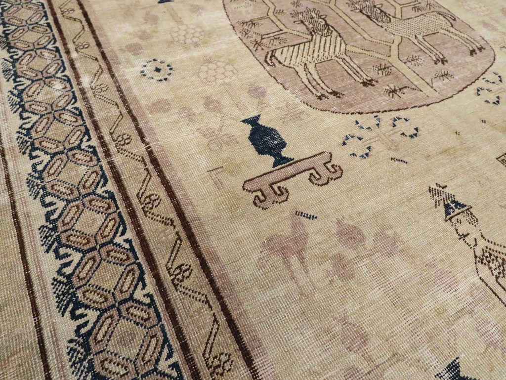 Antique East Turkestan Carpet, No.29575 - Galerie Shabab