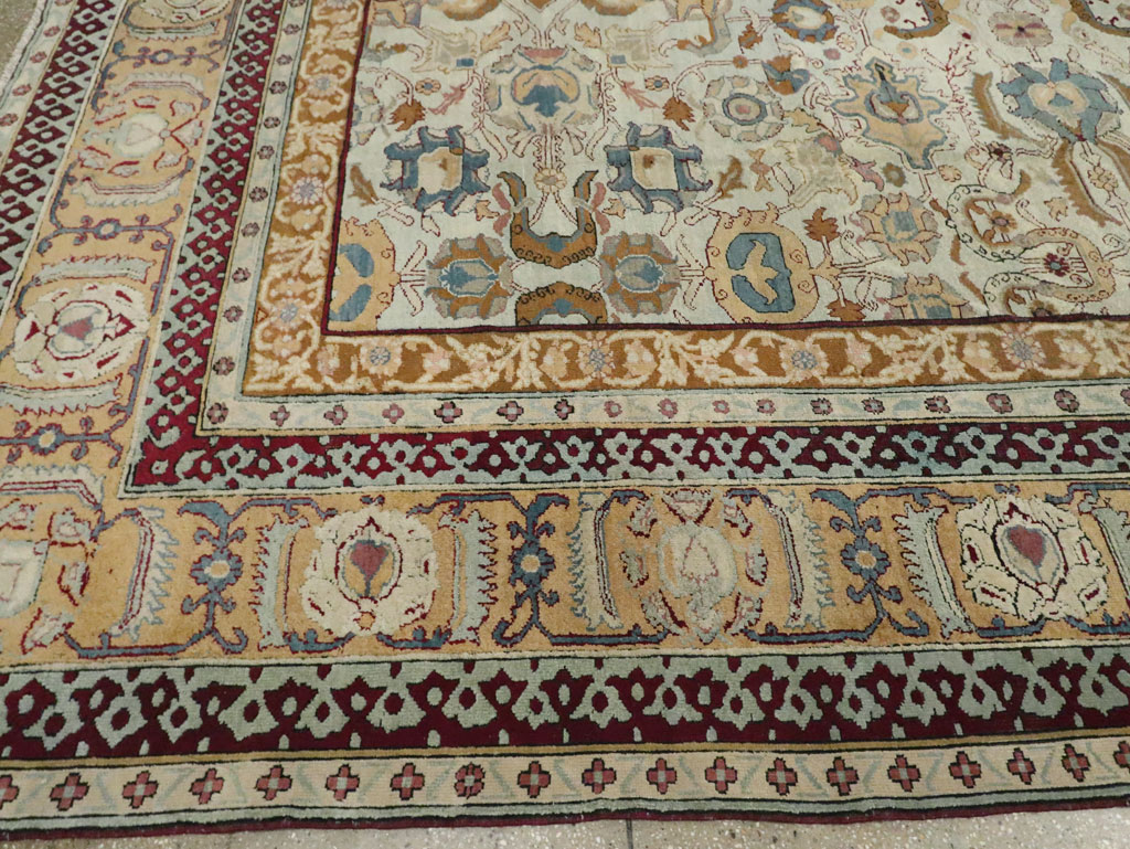 Antique Indian Agra Large Room Size Carpet, No.29576 - Galerie Shabab