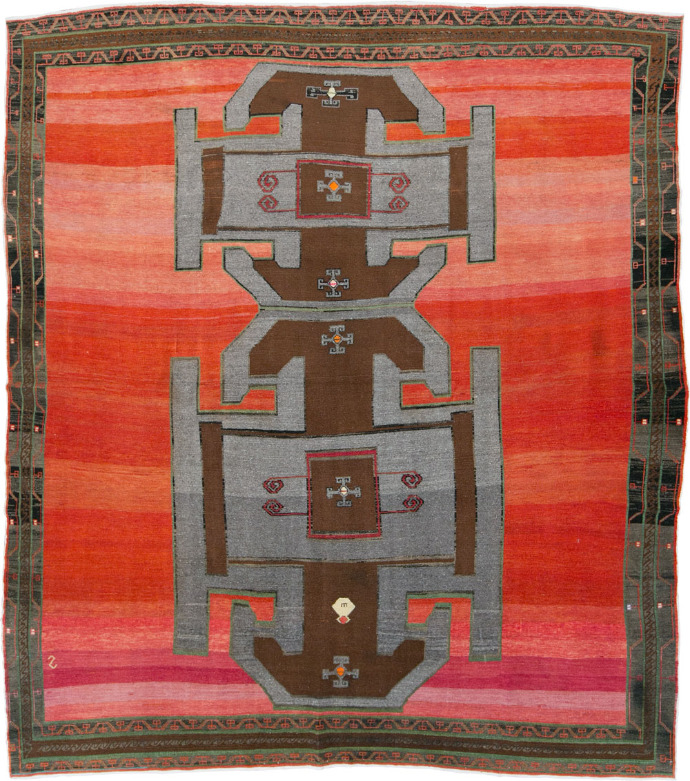 Vintage Anatolian Square Carpet, No.29577 - Galerie Shabab
