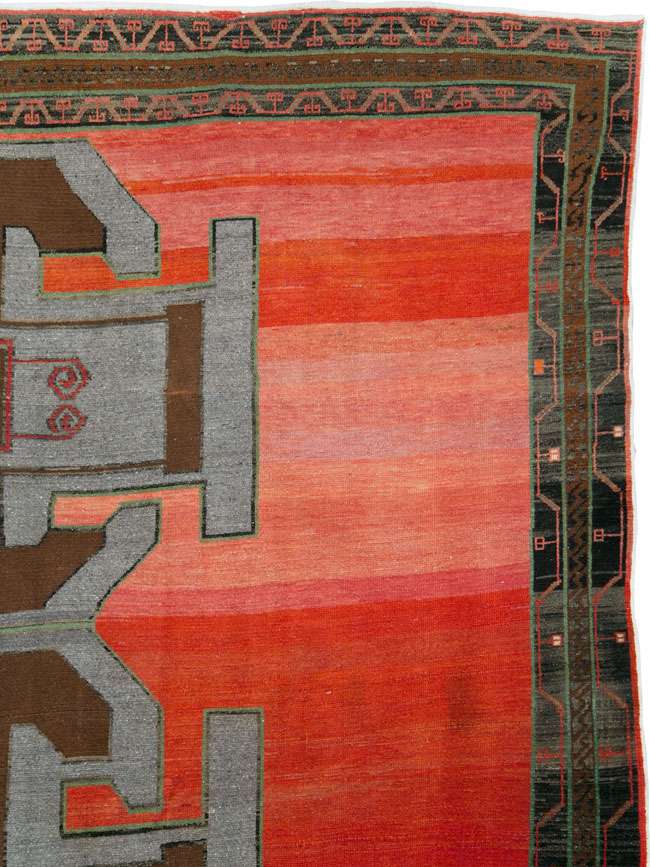 Vintage Anatolian Square Carpet, No.29577 - Galerie Shabab