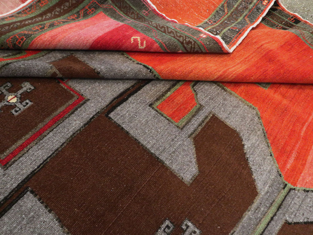 Vintage Anatolian Square Carpet, No.29577 - Galerie Shabab