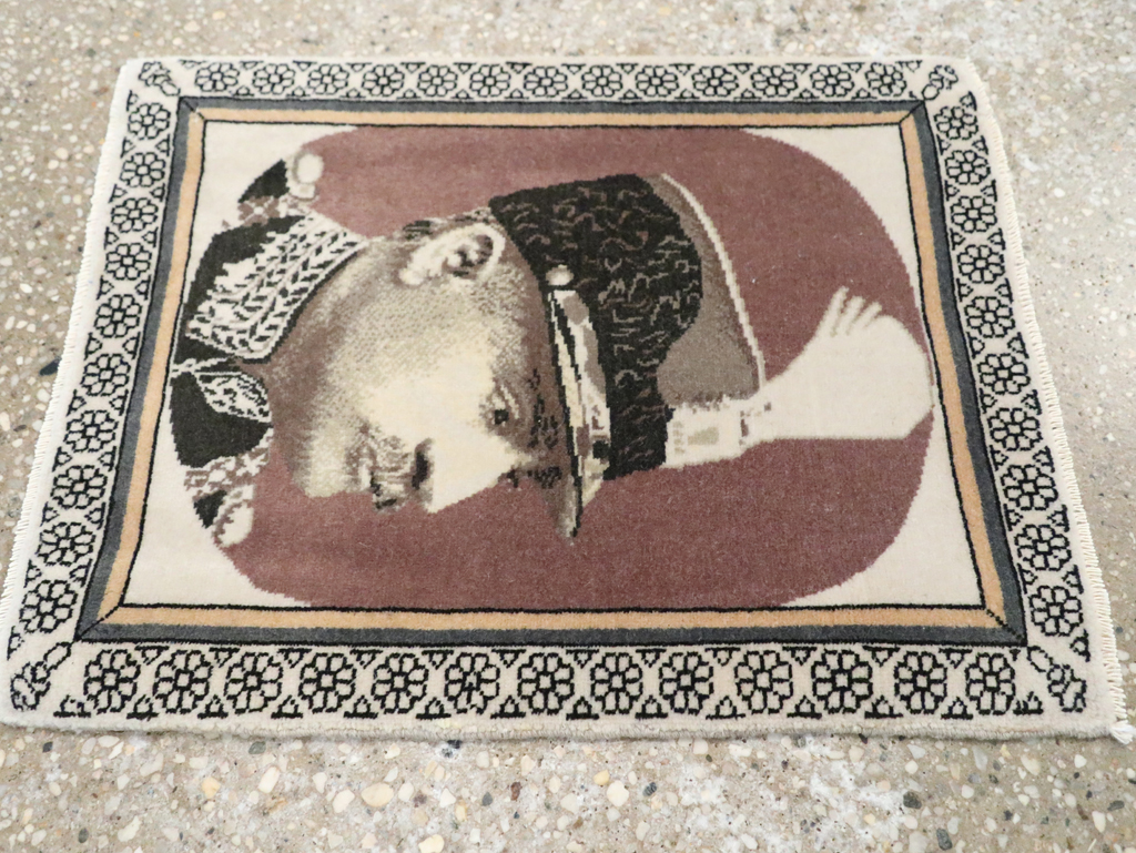 Vintage Persian Tabriz Pictorial Throw Rug, No.29592 - Galerie Shabab